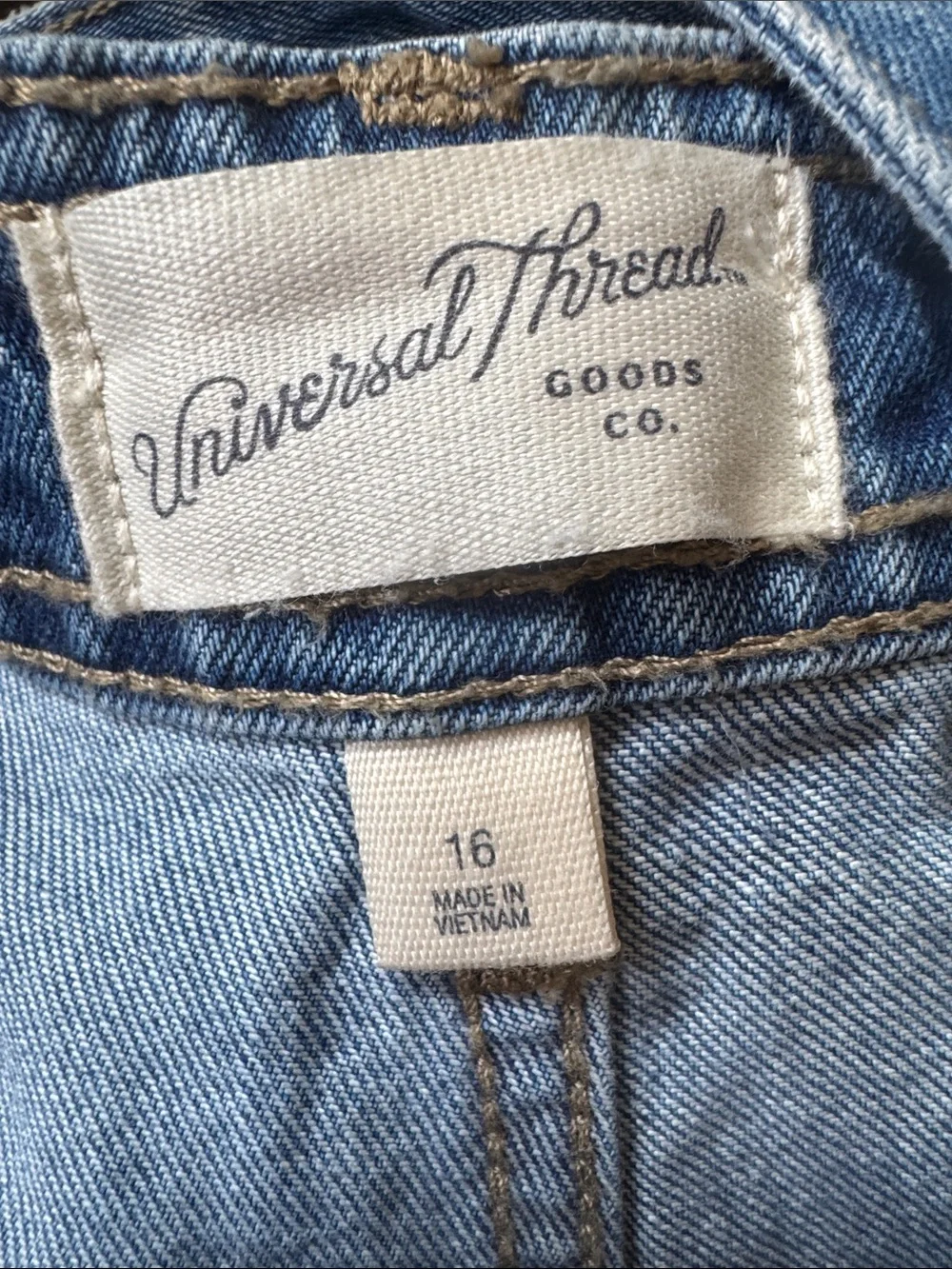 Universal Thread Medium Blue Denim Women's Button-Front Overalls oversized - Picture 8 of 9